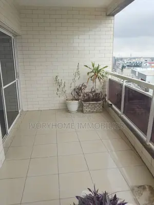 2chbre Appartement dans Cocody à Louer