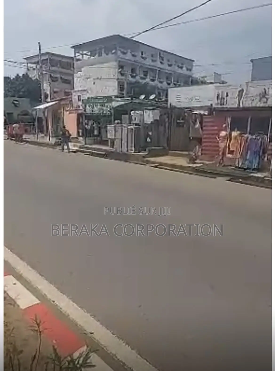 * TERRAIN À LOUER – ROUTE ABATTA*  en Face De Mondial Béton, en Bor