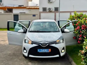 Toyota Yaris 2016 Blanc