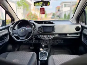 Toyota Yaris 2016 Blanc