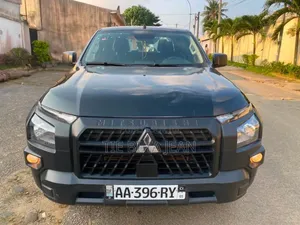 Mitsubishi L200 2025 Noir