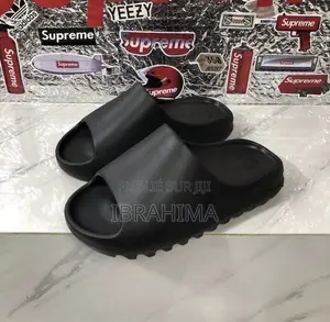 Yeezy Slide