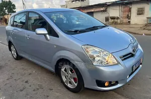 Toyota Verso 2009 Bleu