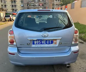 Toyota Verso 2009 Bleu
