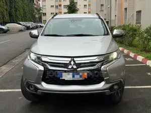 Mitsubishi Pajero Sport 2019 Blanc