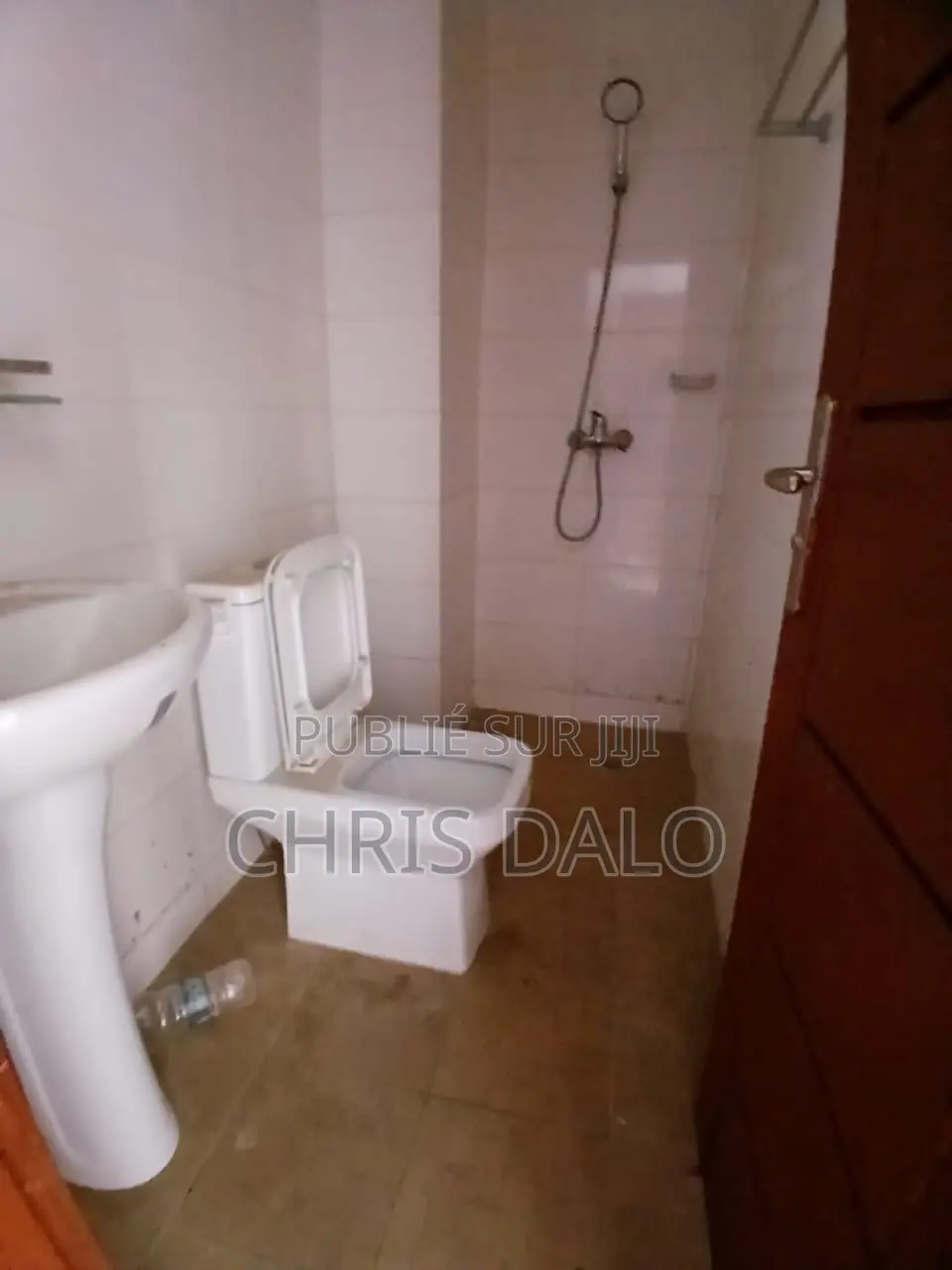 3chbre Appartement dans Solo, Cocody à Louer