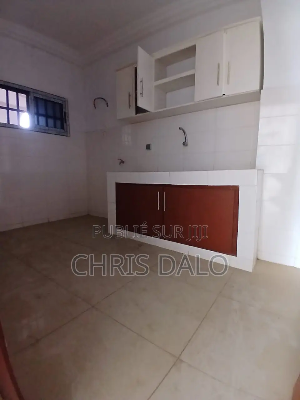 3chbre Appartement dans Solo, Cocody à Louer