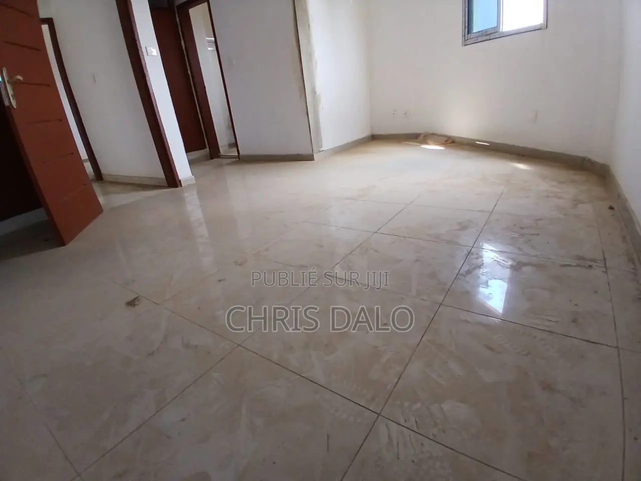 3chbre Appartement dans Solo, Cocody à Louer