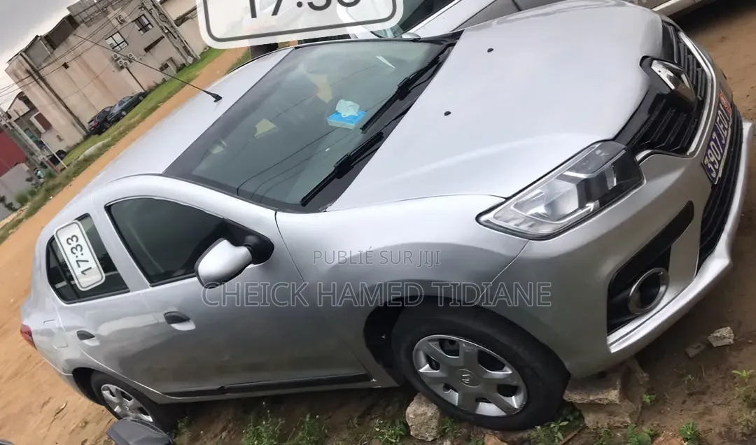 Renault Logan 2018 Gris
