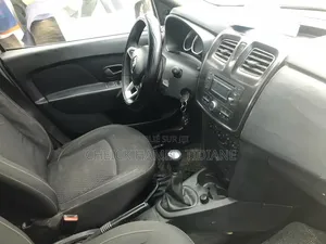 Renault Logan 2018 Gris