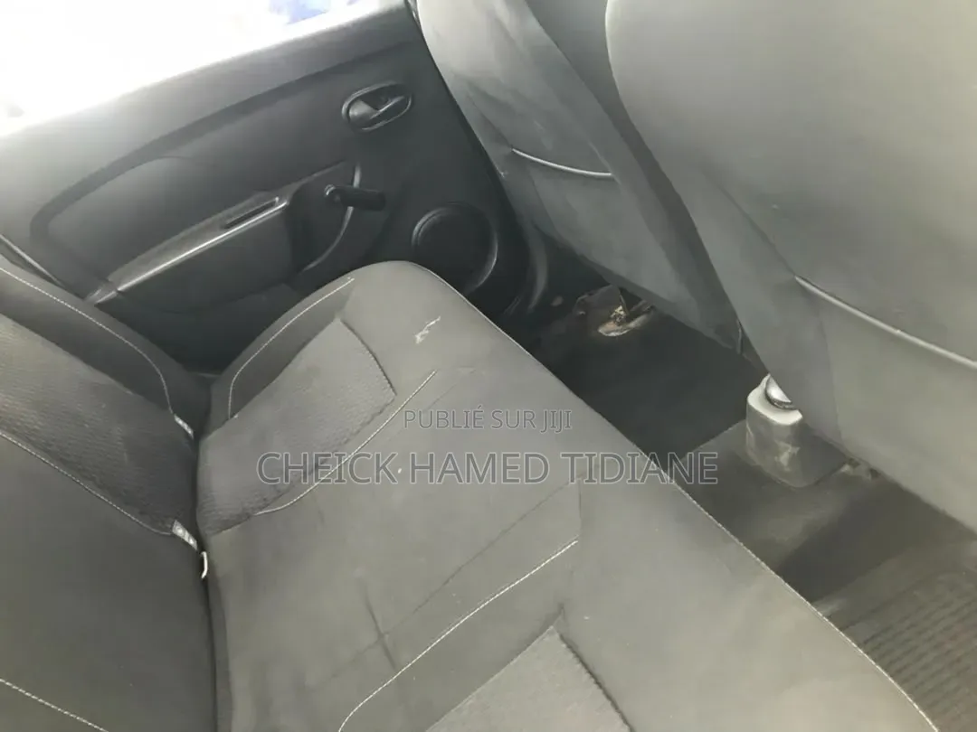 Renault Logan 2018 Gris
