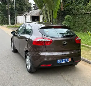 Kia Rio EX 4dr Hatchback (1.6L 4cyl 6A) 2015 Autre