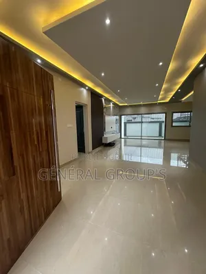 5chbre Duplex dans Boga Hugues, Cocody à Louer