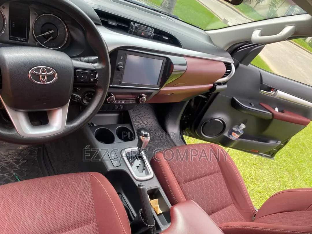 Toyota Hilux Surf 2009 Noir