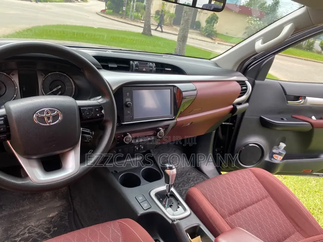 Toyota Hilux Surf 2009 Noir