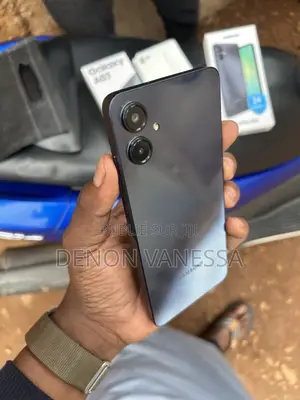 Nouveau Samsung Galaxy A06 128 GB Noir