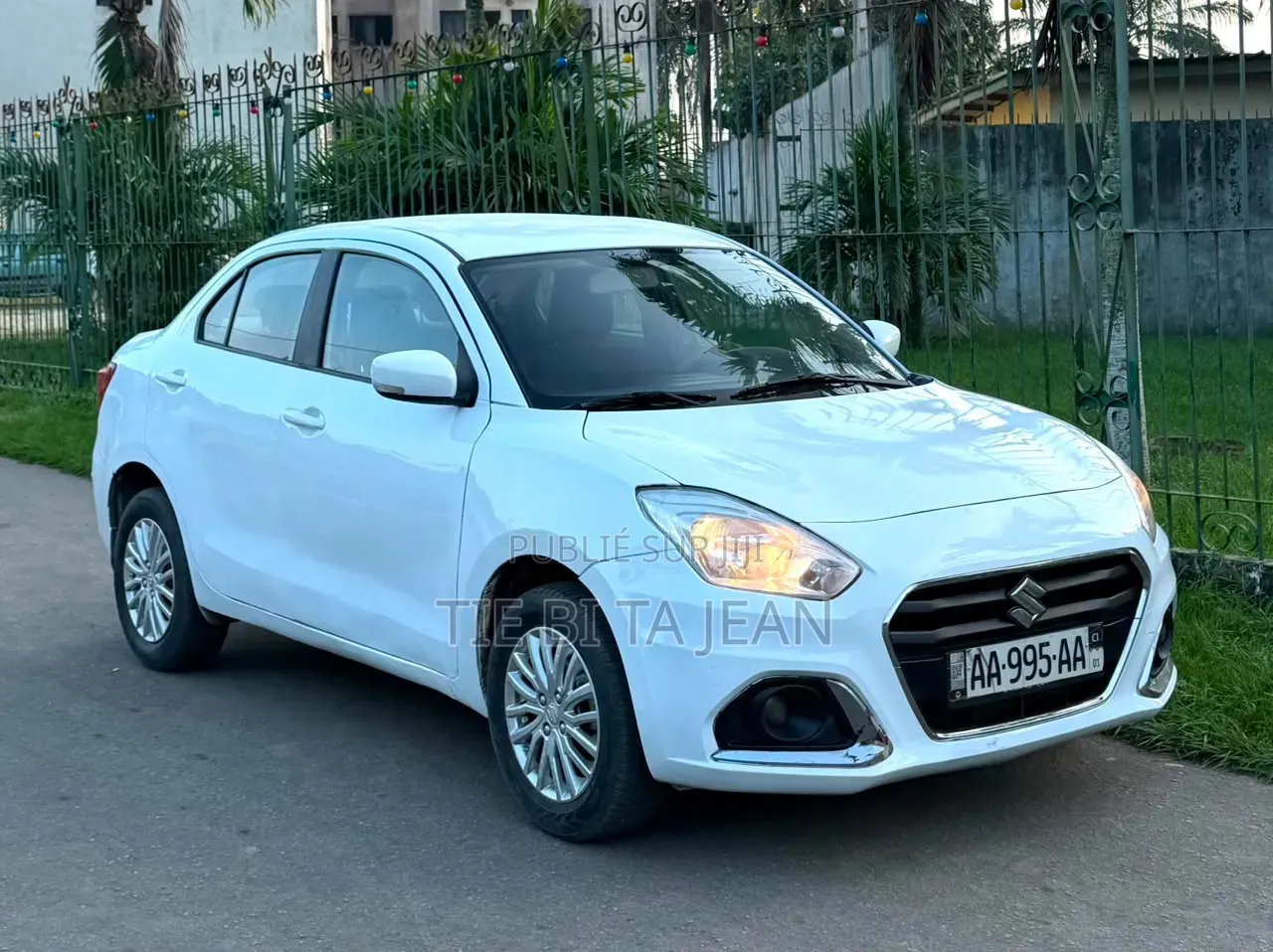 Suzuki Dzire 2024 Blanc