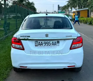 Suzuki Dzire 2024 Blanc