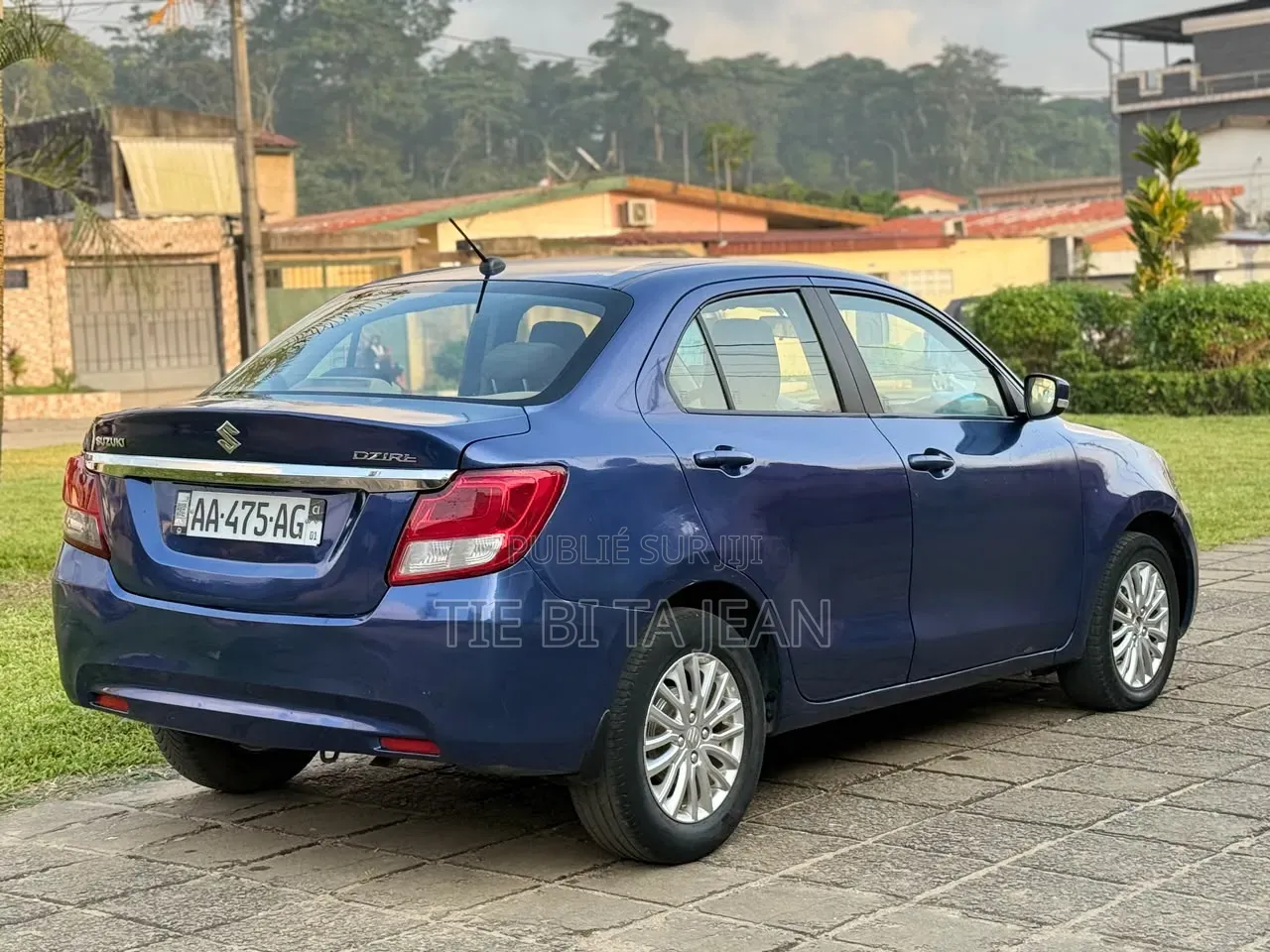 Suzuki Dzire 2023 Bleu