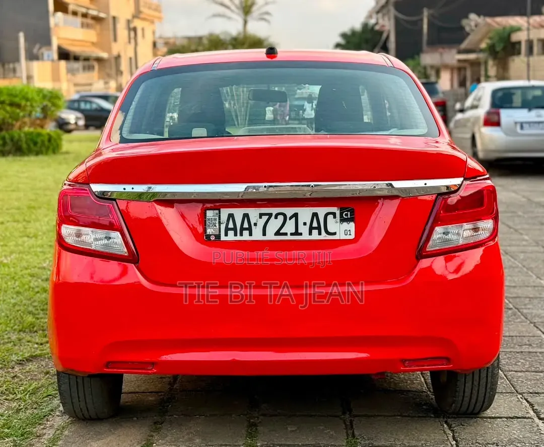 Suzuki Dzire 2023 Rouge