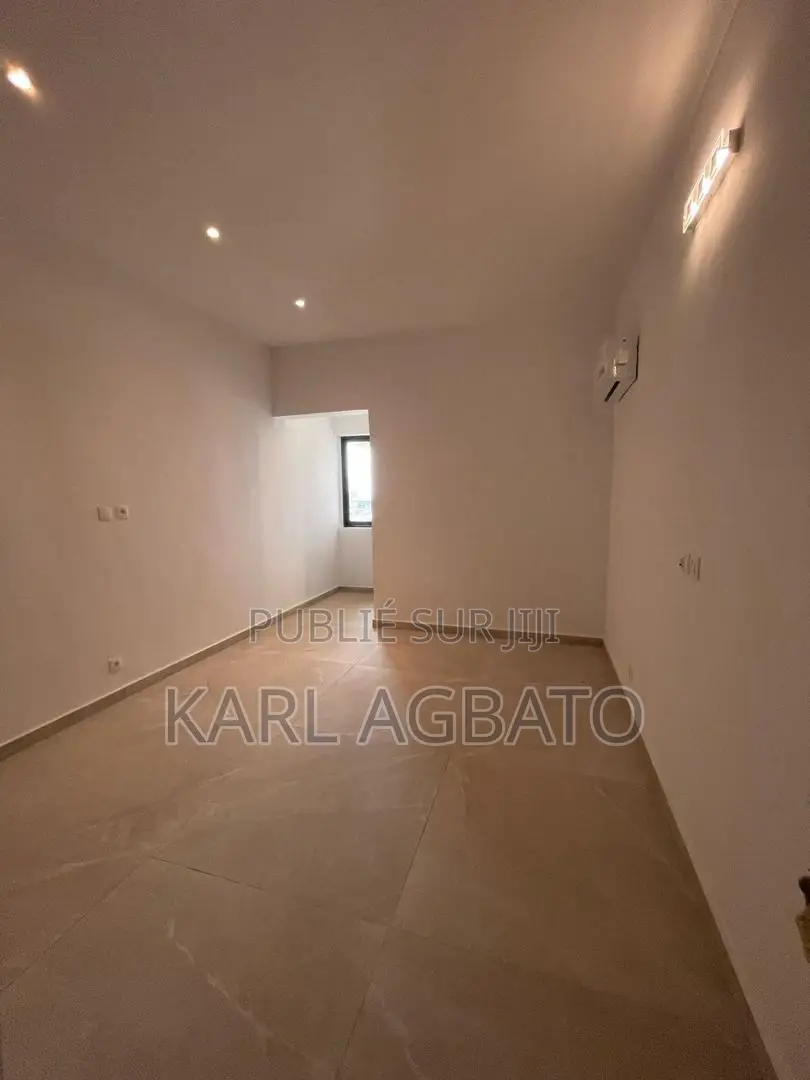 4chbre Appartement dans Karl, Marcory à Louer