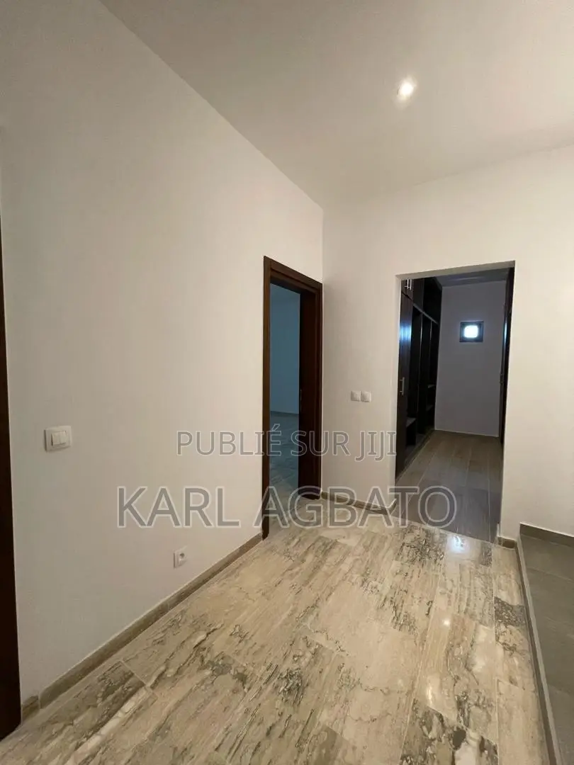 4chbre Appartement dans Karl, Marcory à Louer