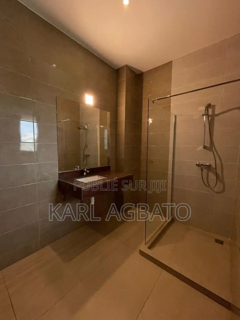 4chbre Appartement dans Karl, Marcory à Louer