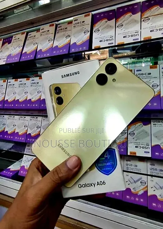 Nouveau Samsung Galaxy A06 128 GB Jaune