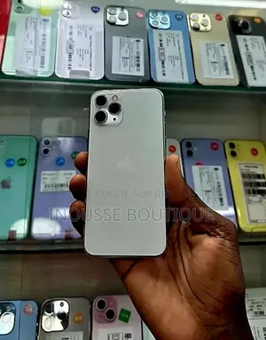 Nouveau Apple iPhone 11 Pro 256 GB Blanc