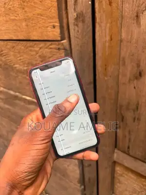 Nouveau Apple iPhone 11 64 GB Rouge